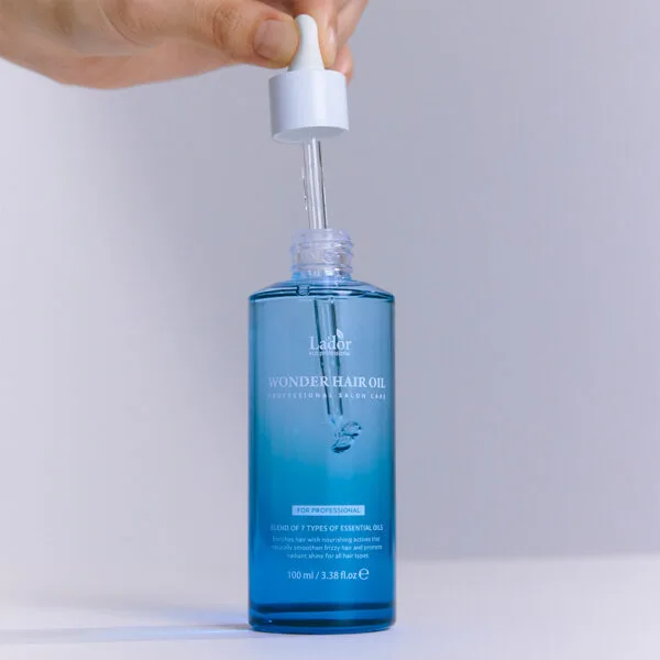 Aceite capilar reparador para medios y puntas Lador wonder oil 100ml